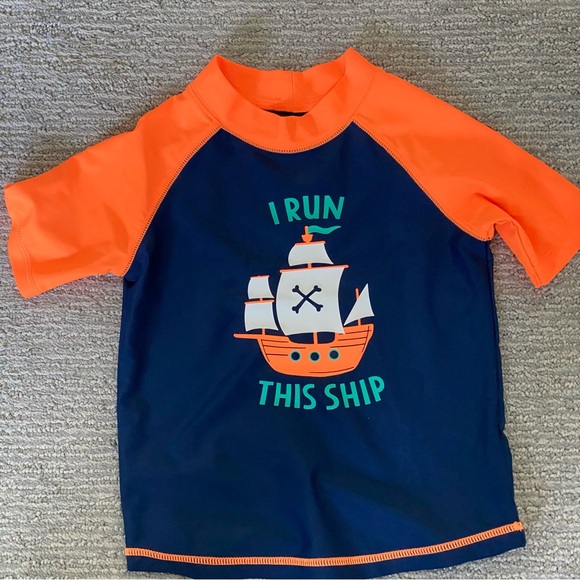 Simple Joys By Carter's Magliette Rash Guard 2 Pezzi | Top Manica Lunga Con Stampa Squalo Per Bambini - Foto 5